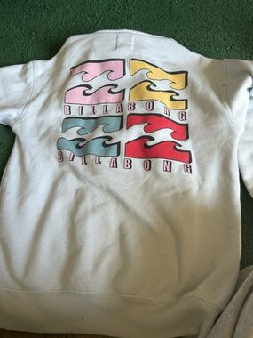 Billabong White Sweatshirt with Pastel Pink, Yellow, Teal and Red Wave Blocks